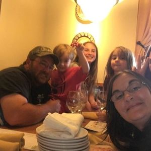 Meet your Posher, Kelly